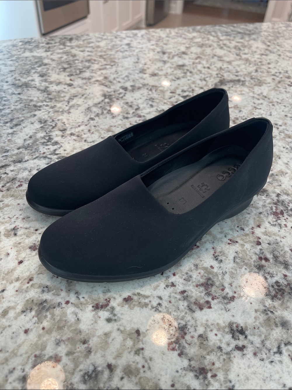 Ecco Black Felicia Stretch Slip-On Women's Comfort Flats 38 (US 7-7.5) NEW